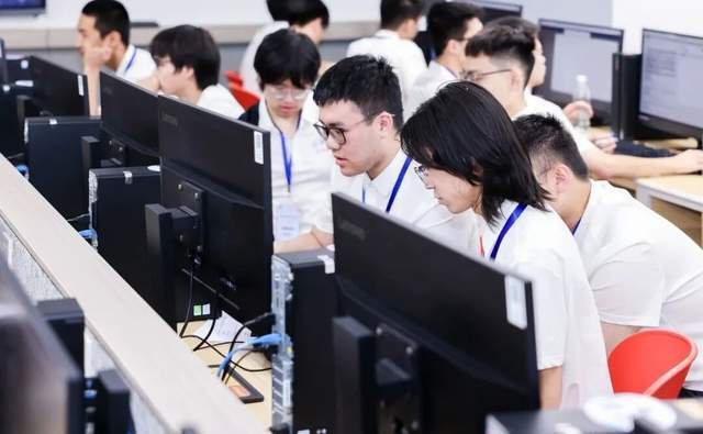 国产算力平台与数据中心
