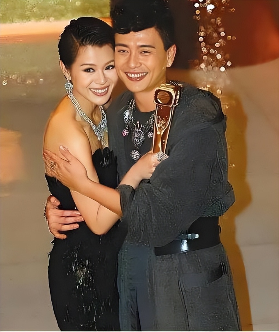 胡杏儿近照